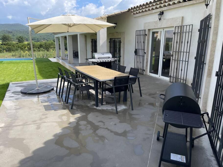 Villa Rians Rians  ภายนอก รูปภาพ